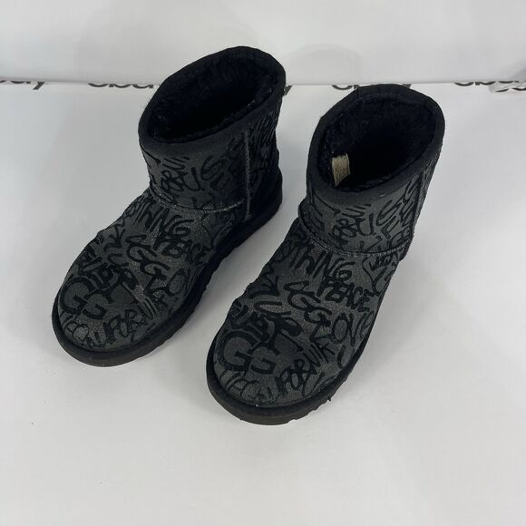 UGG‎ Mini Street Sparkle Graffiti Black Womens Boot Size 6 - Picture 3 of 12